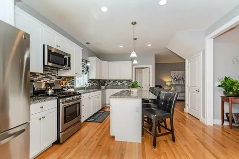 15 Squire Drive Pelham NH 03076