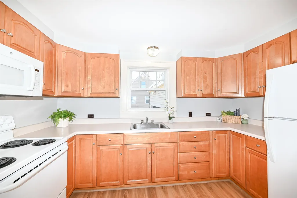 388 Donald Street Bedford NH 03110