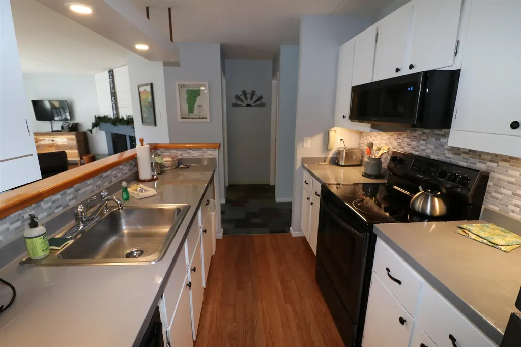 102 Upper Phase Drive Warren VT 05674