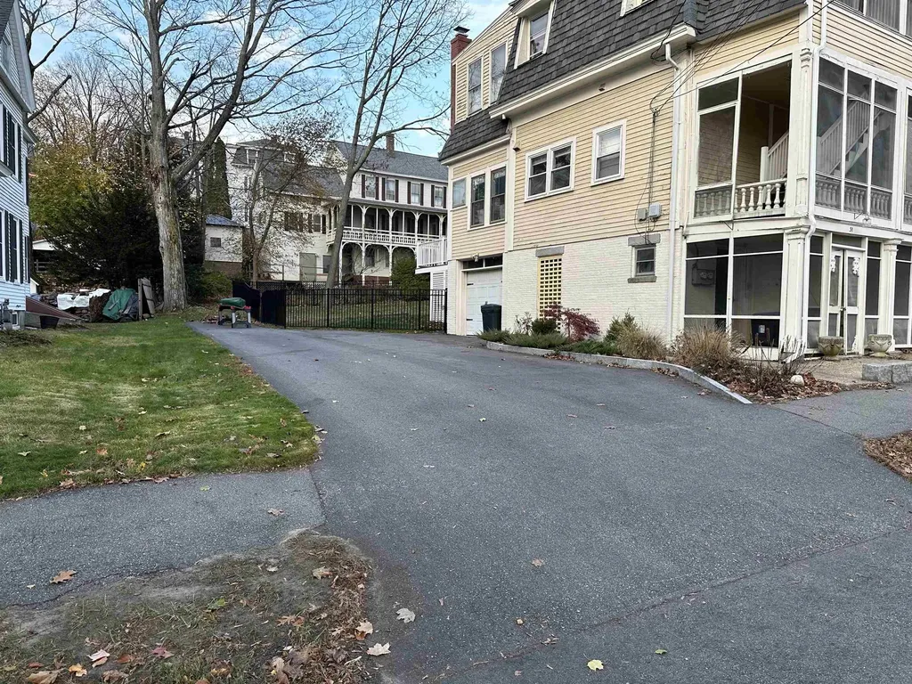 81 School Street Concord NH 03301