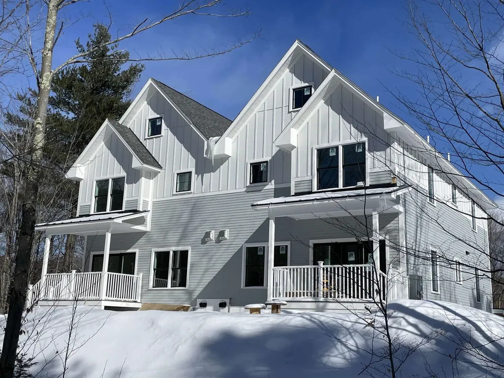 71 Golf Course Road Warren VT 05674