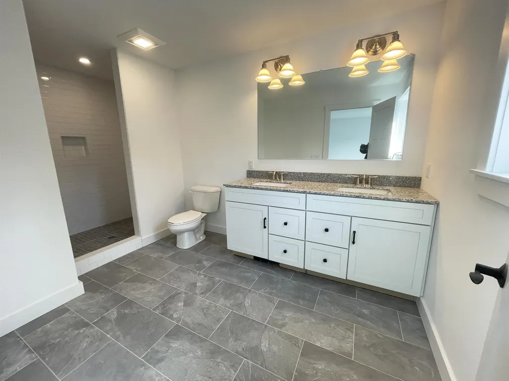 44 Domino Drive Warren VT 05674