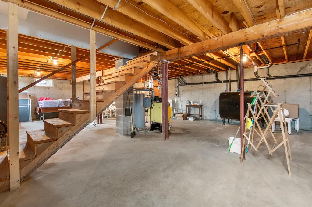 86 Brandy Lee Lane Colebrook NH 03576