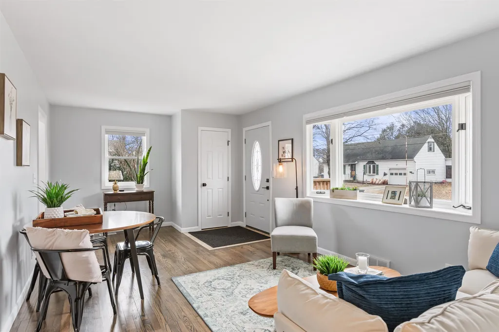 19 Murray Road Essex Junction VT 05452