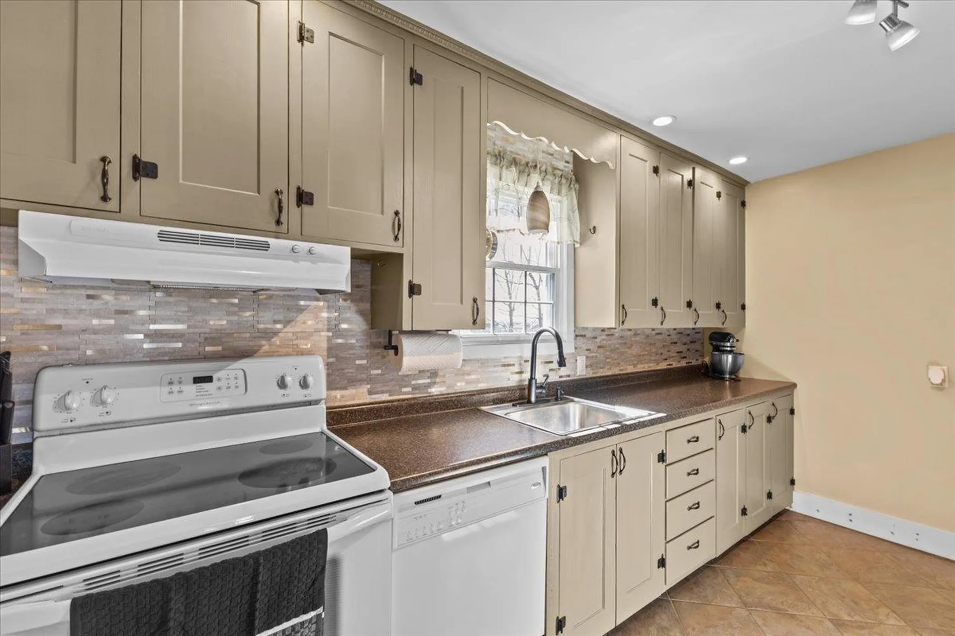 2 Lakeview Terrace St. Albans City VT 05478