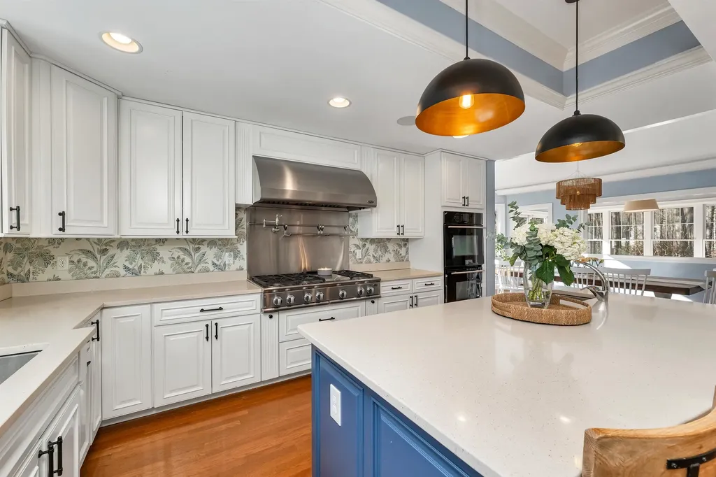 2 Hemlock Way Durham NH 03824