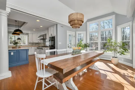 2 Hemlock Way Durham NH 03824