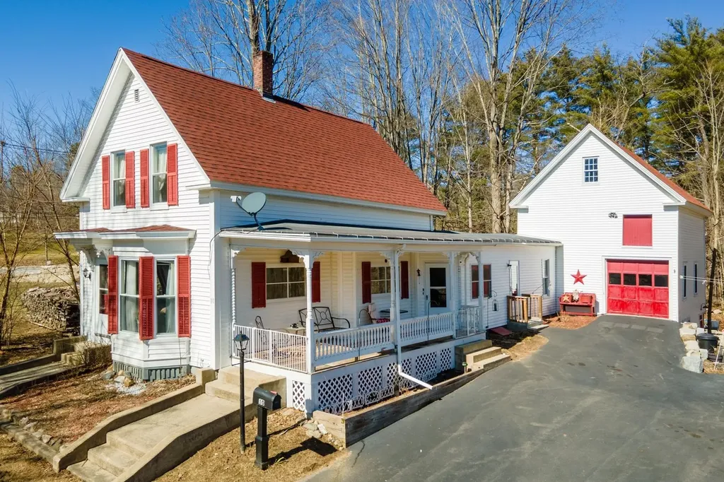 10 Webster Street Farmington NH 03835