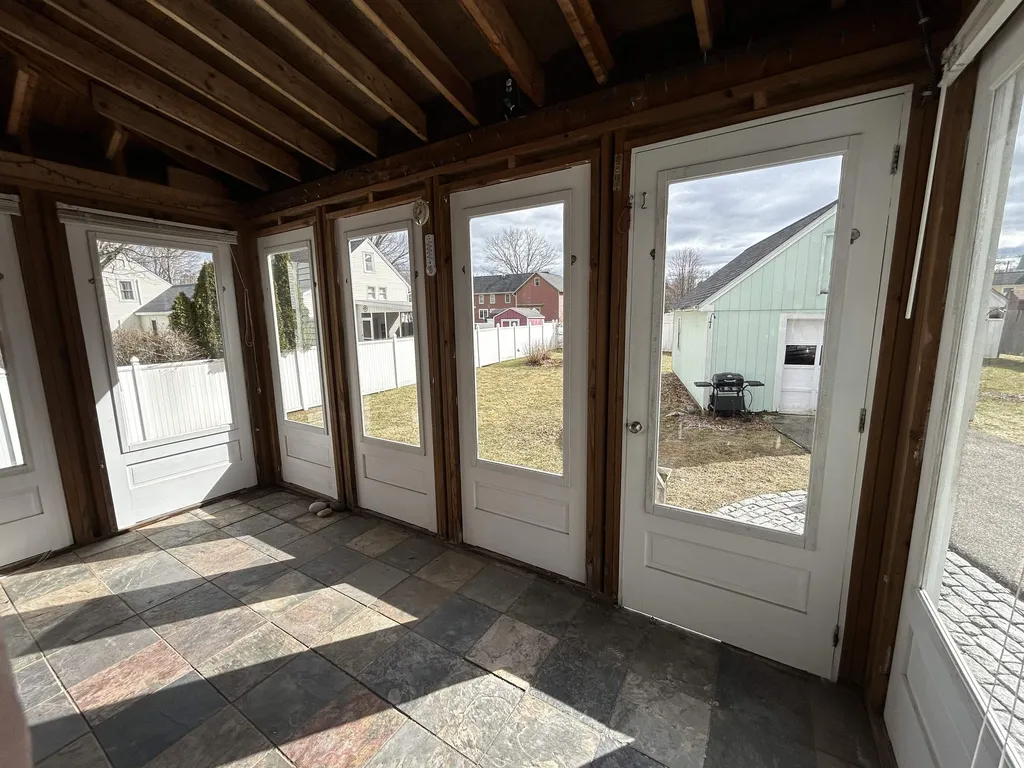 20 Forest Street Exeter NH 03833
