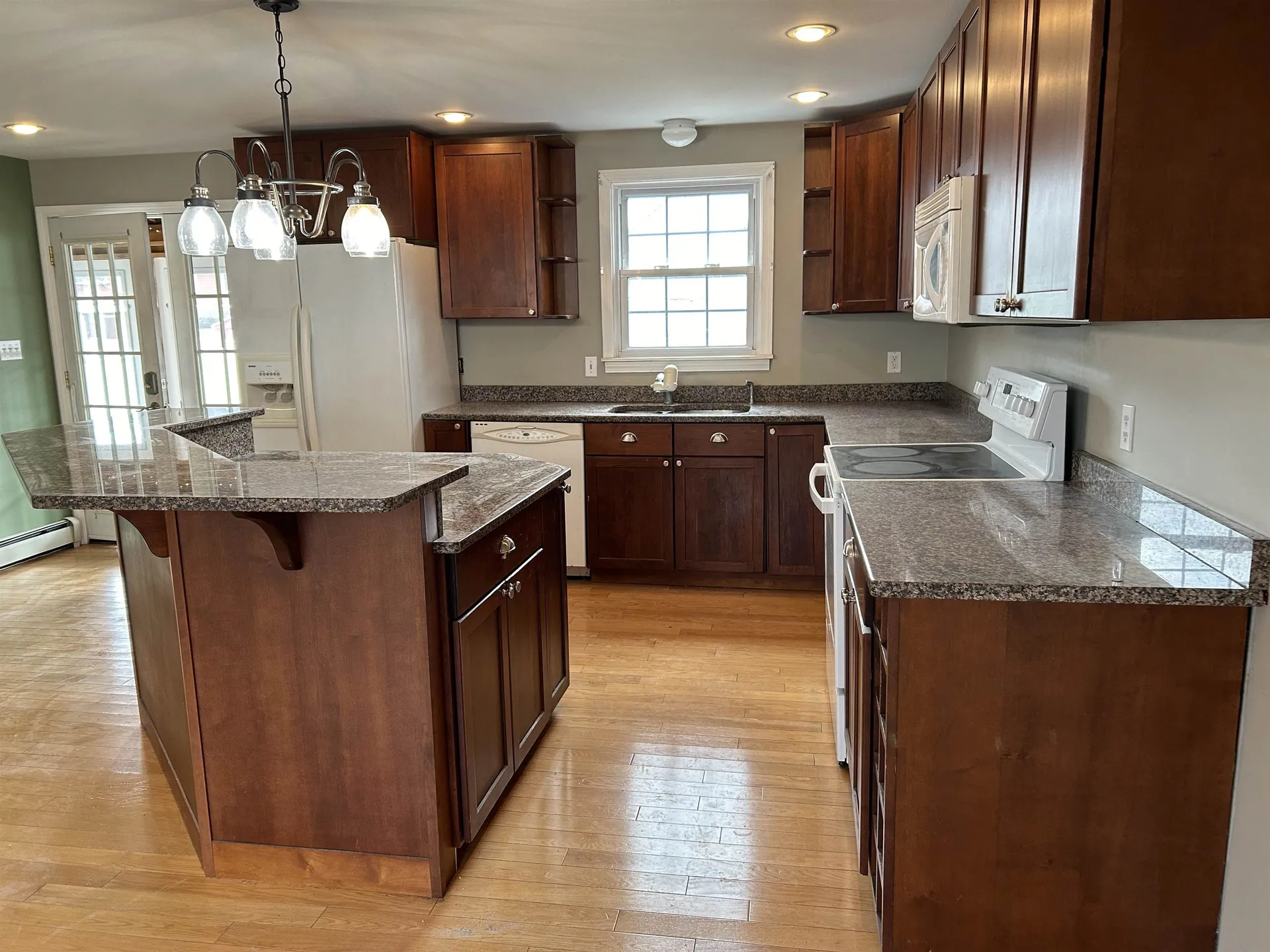 20 Forest Street Exeter NH 03833