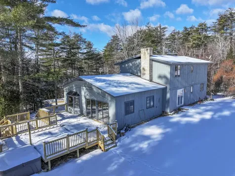 10 Eastman Shore Road Laconia NH 03246