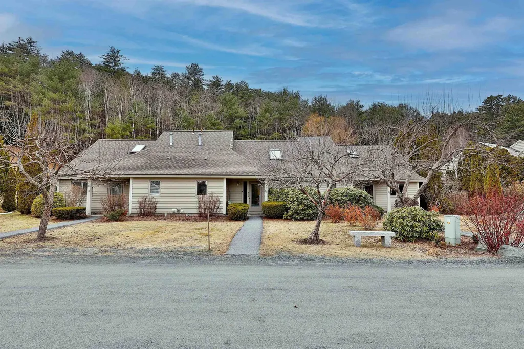 64 Azalea Circle Hartford VT 05001