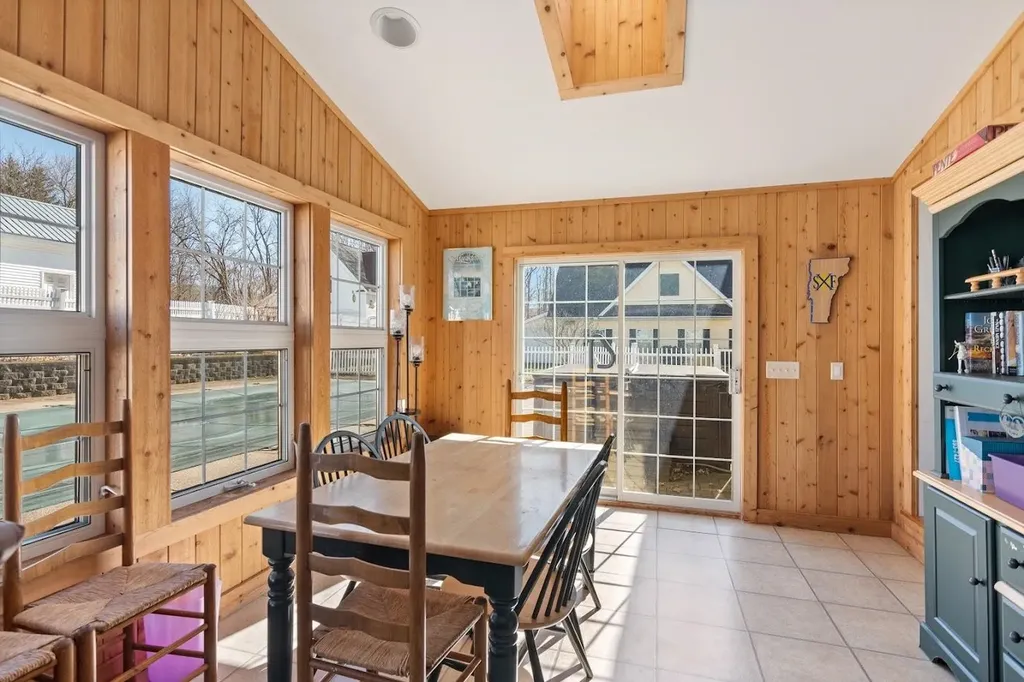 22 Rugg Street St. Albans City VT 05478