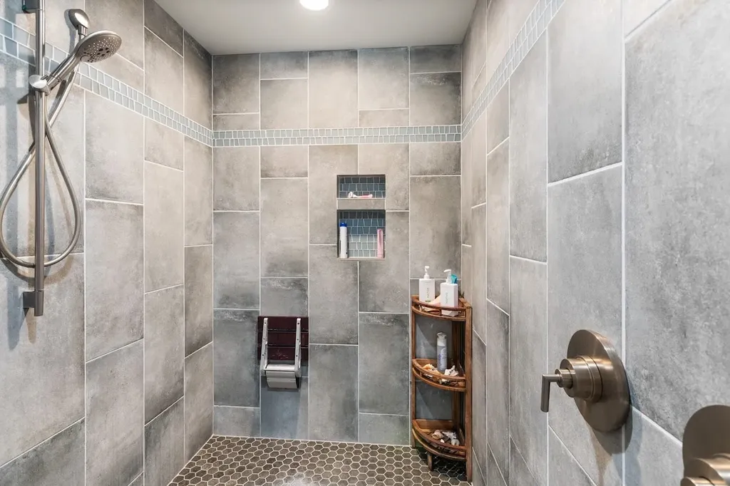 22 Rugg Street St. Albans City VT 05478