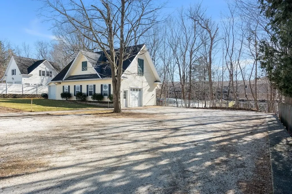 22 Rugg Street St. Albans City VT 05478