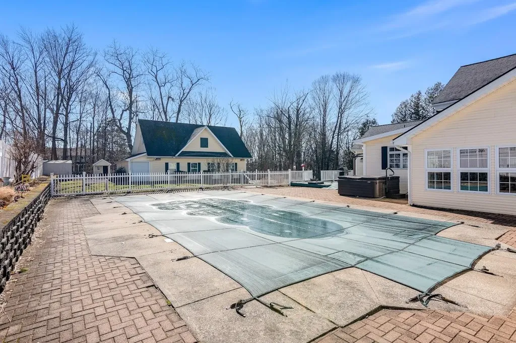 22 Rugg Street St. Albans City VT 05478
