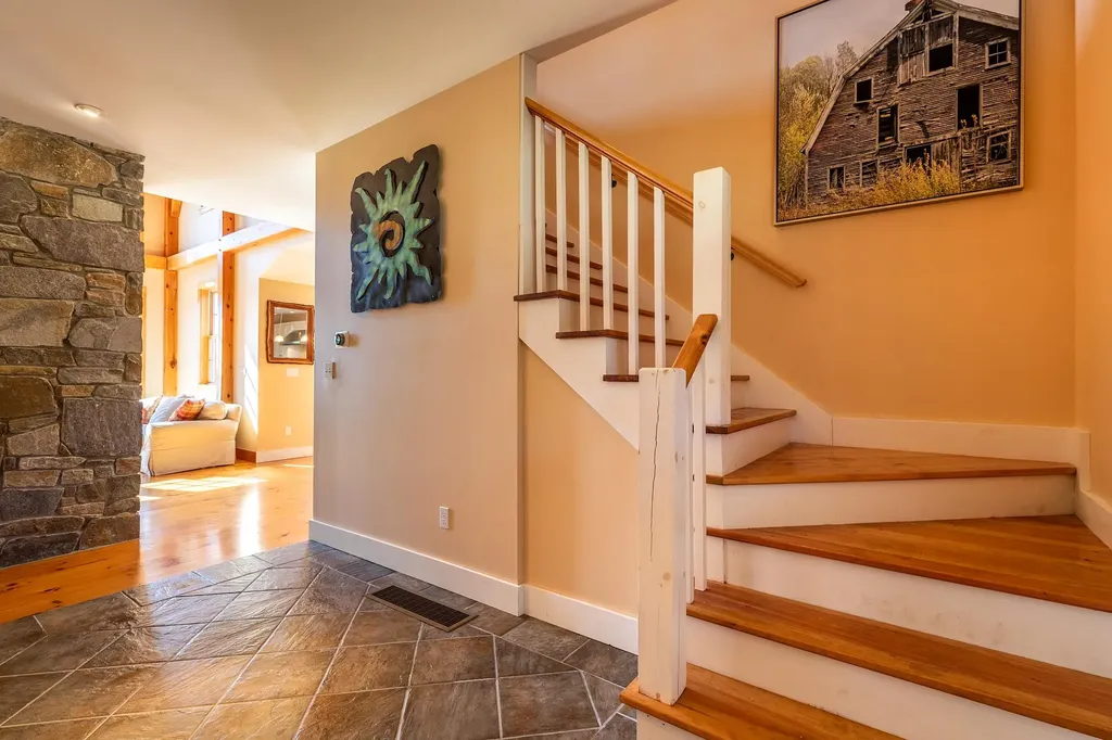 661 Old Lake Road Poultney VT 05764
