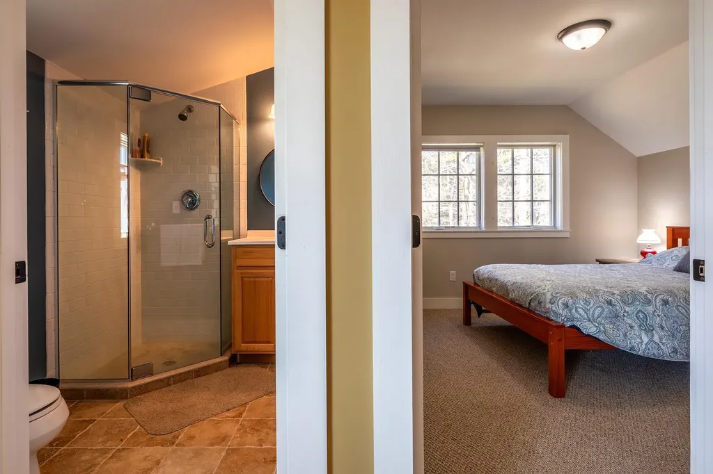 661 Old Lake Road Poultney VT 05764