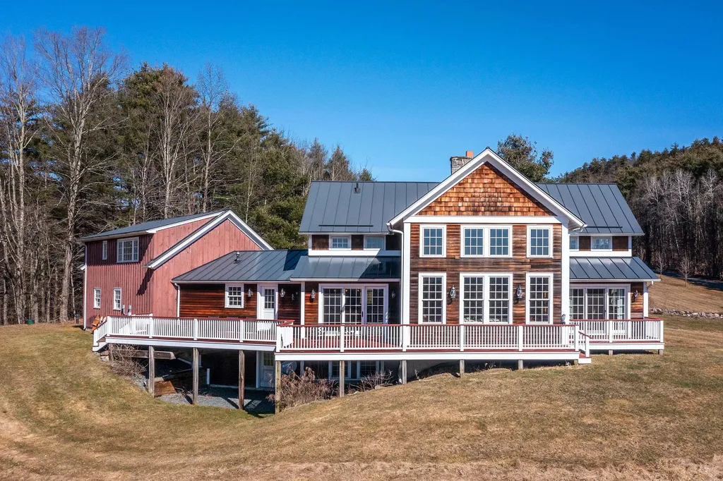 661 Old Lake Road Poultney VT 05764