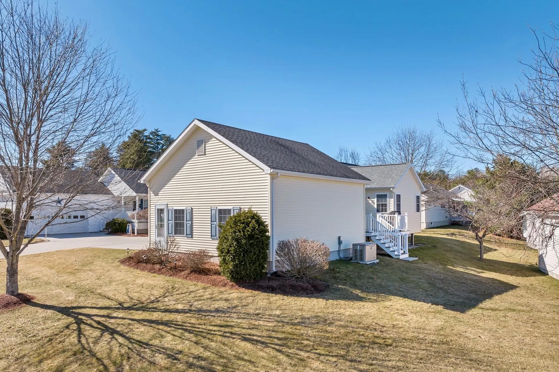 32 Ironwood Circle Hooksett NH 03106