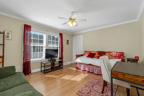 32 Ironwood Circle Hooksett NH 03106
