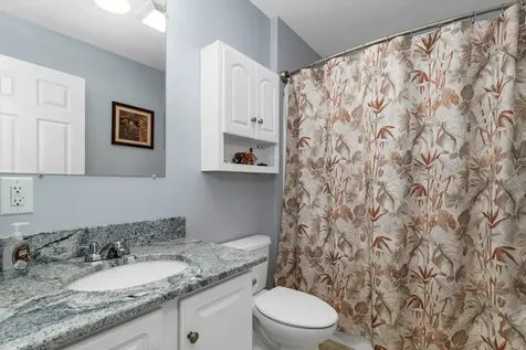 32 Ironwood Circle Hooksett NH 03106