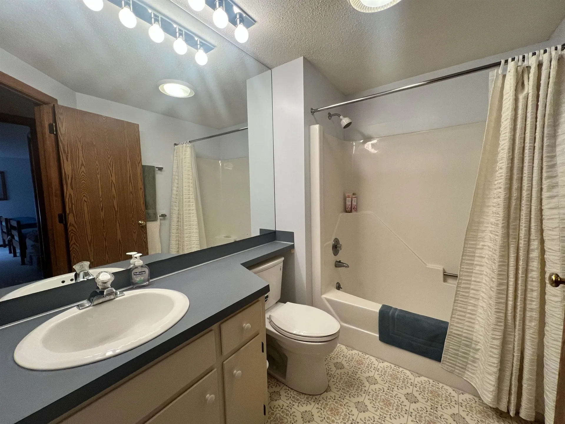 15 Niblick Lane Grantham NH 03753