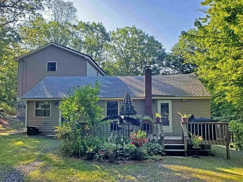12 Clark Farm Road Newfane VT 05345