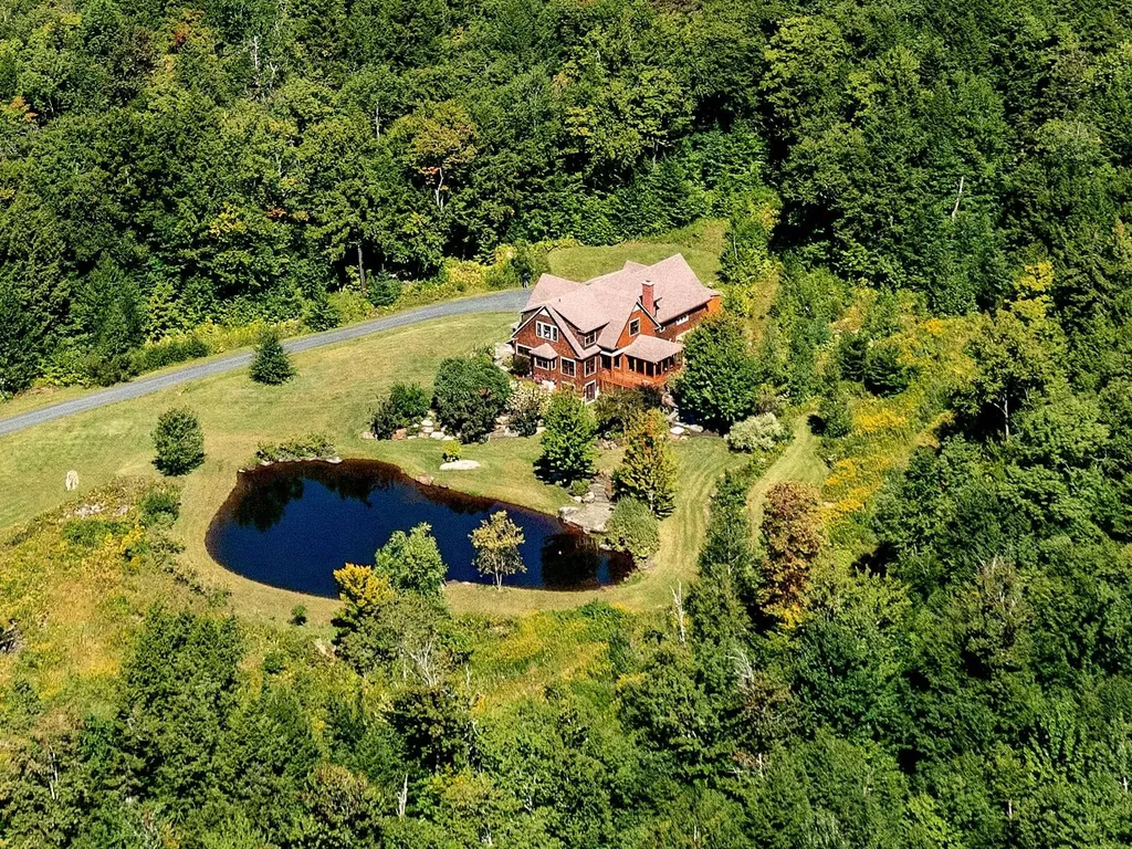 19 Center Fire Road Fayston VT 05660