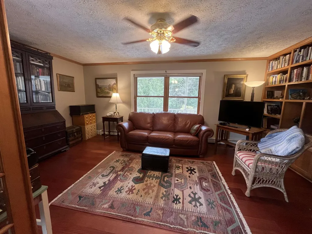 922 Gilman Road Hinesburg VT 05468