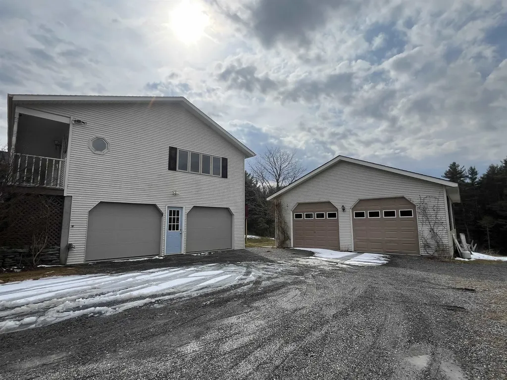 922 Gilman Road Hinesburg VT 05468