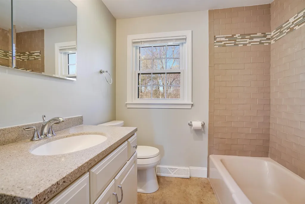 17 Alta Avenue Salem NH 03079