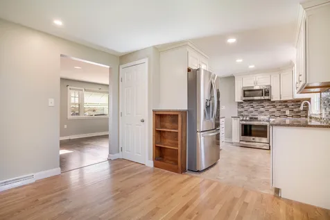 17 Alta Avenue Salem NH 03079
