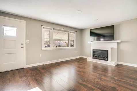 17 Alta Avenue Salem NH 03079