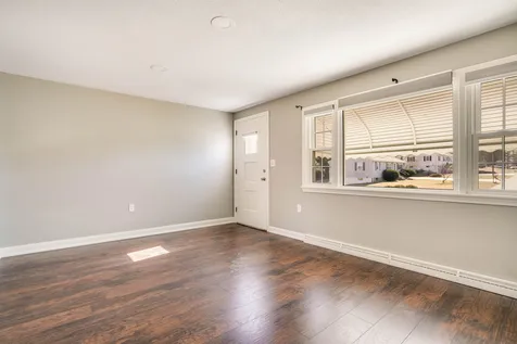 17 Alta Avenue Salem NH 03079