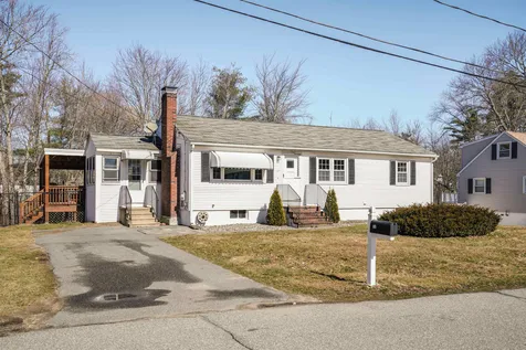 17 Alta Avenue Salem NH 03079