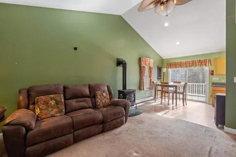 30 Rea Road Northwood NH 03261
