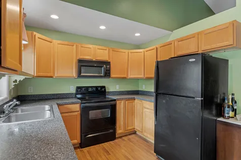 30 Rea Road Northwood NH 03261
