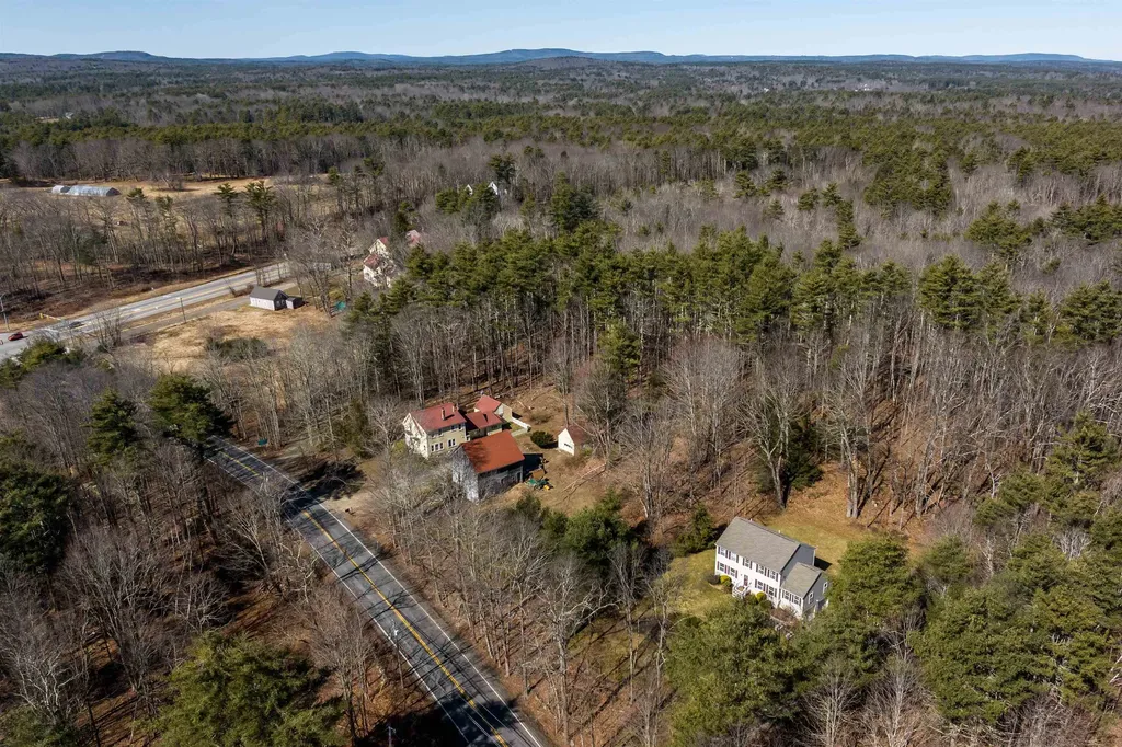 15 Wadleigh Falls Road Lee NH 03861
