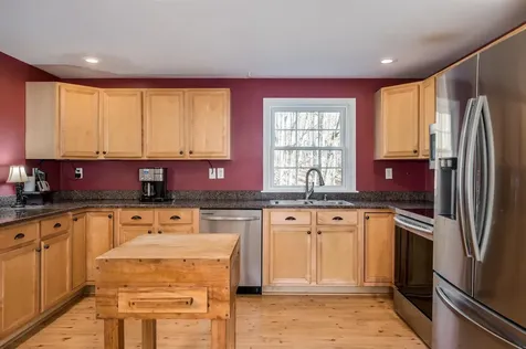 15 Wadleigh Falls Road Lee NH 03861