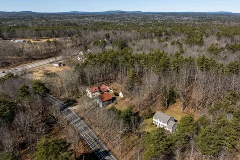 15 Wadleigh Falls Road Lee NH 03861
