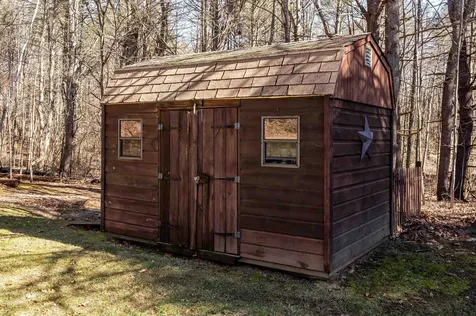 15 Wadleigh Falls Road Lee NH 03861