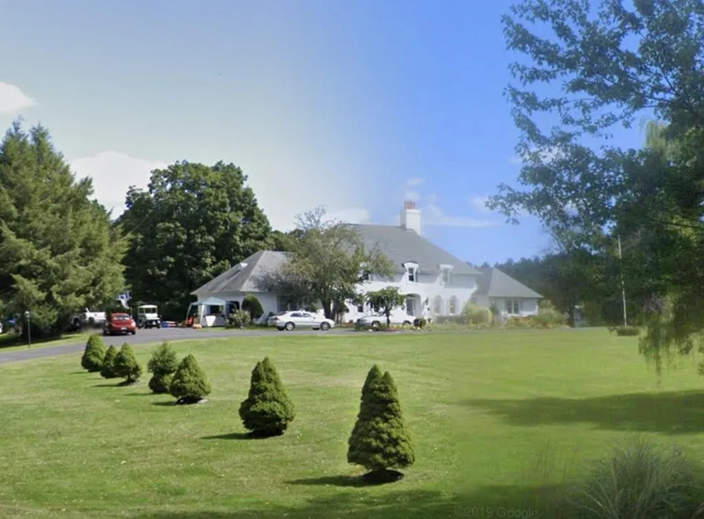 175 Exeter Road Hampton Falls NH 03844