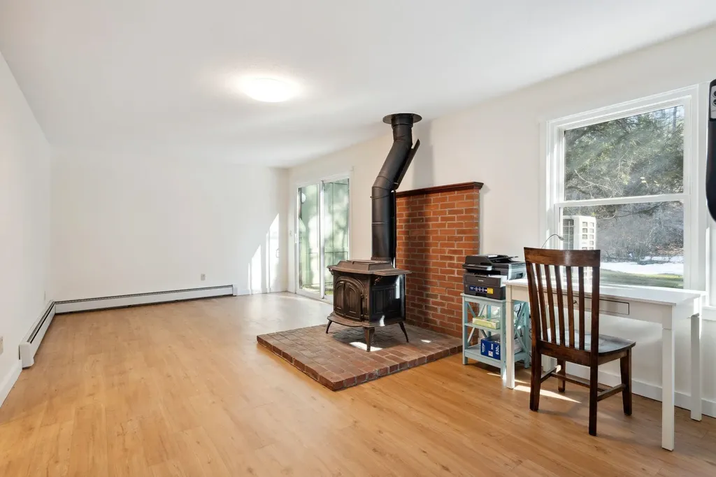 32 Floyd Avenue Lebanon NH 03784