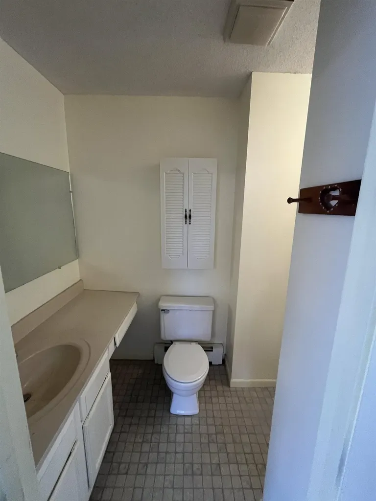 E16 Stonehedge Drive South Burlington VT 05403