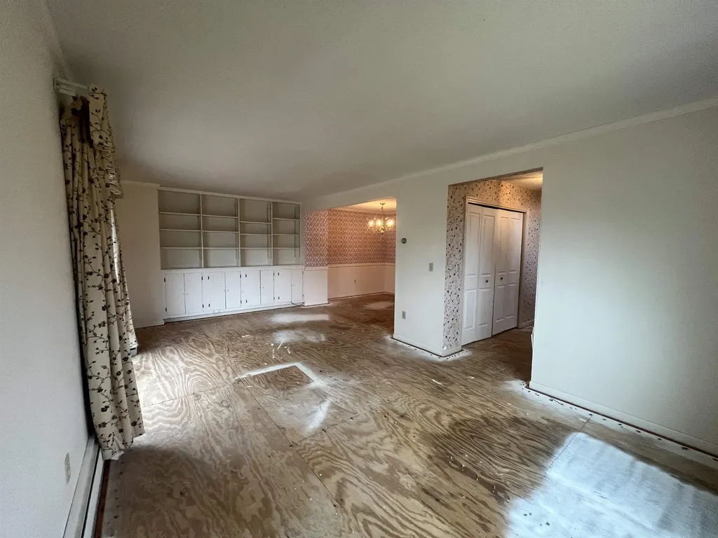 E16 Stonehedge Drive South Burlington VT 05403