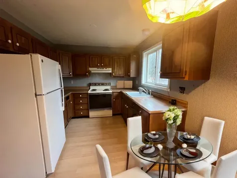 E16 Stonehedge Drive South Burlington VT 05403