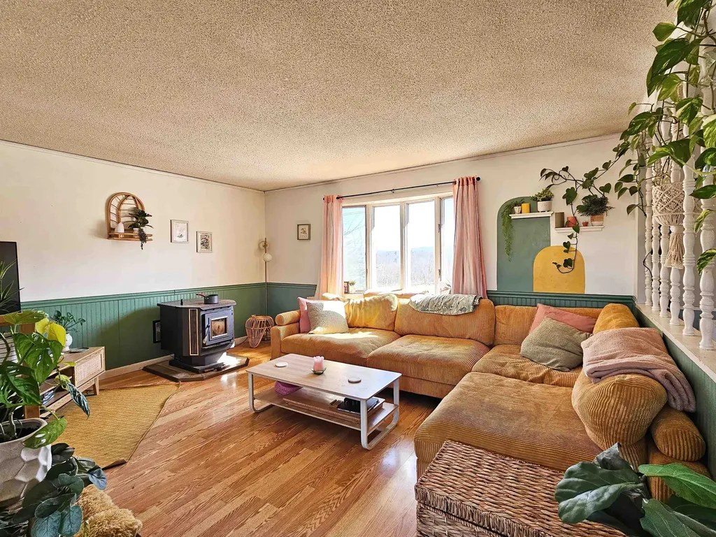 1219 King Road Berkshire VT 05450