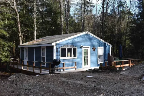 37 Spring Street Hillsborough NH 03244