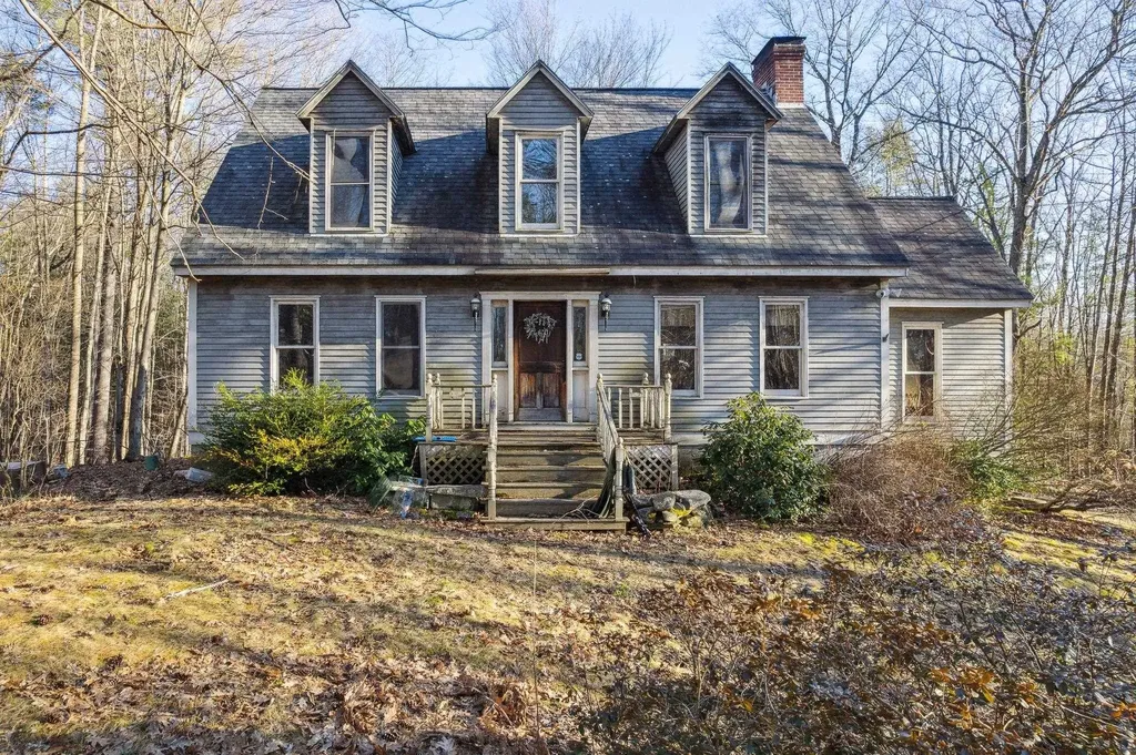 225 Oak Hill Road Weare NH 03281